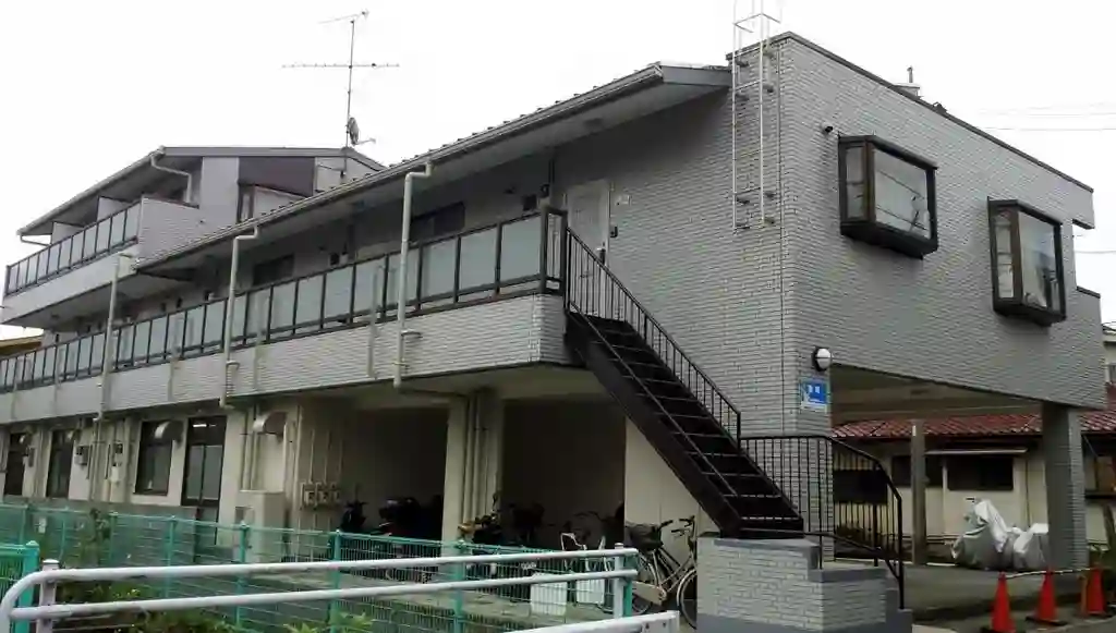 ドミールサカエ 外観