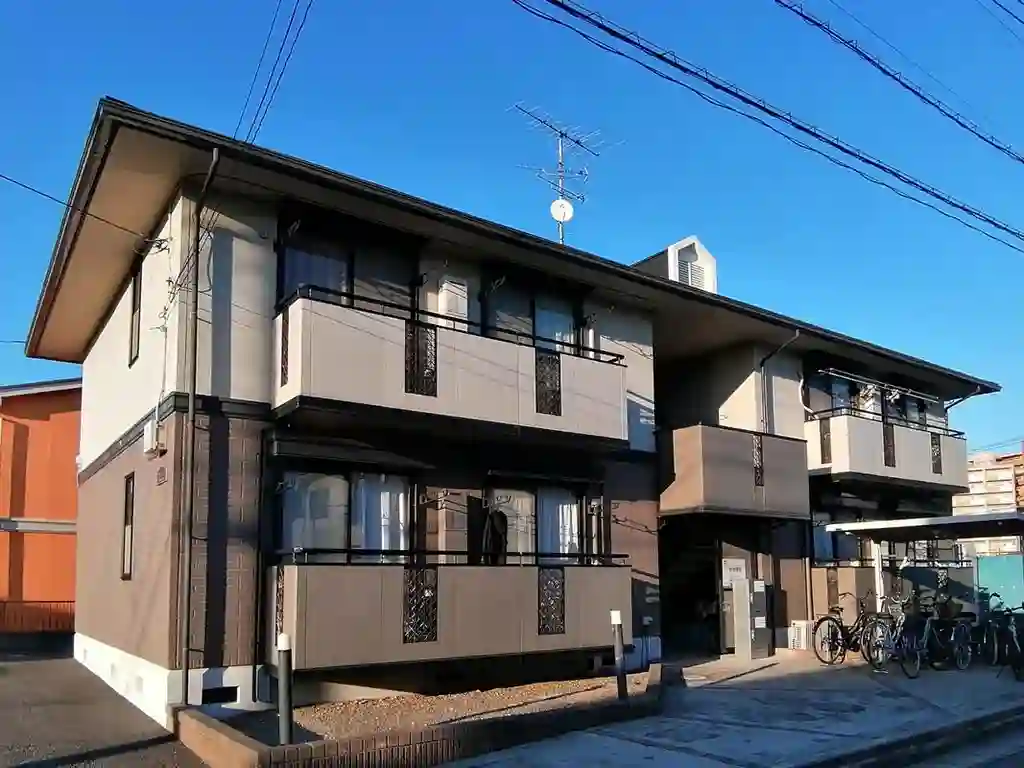 ハイカムール園生3 外観