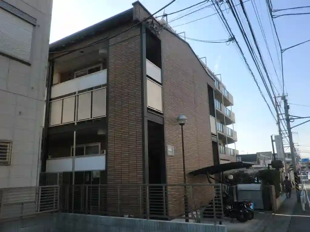 レオパレス山王 外観