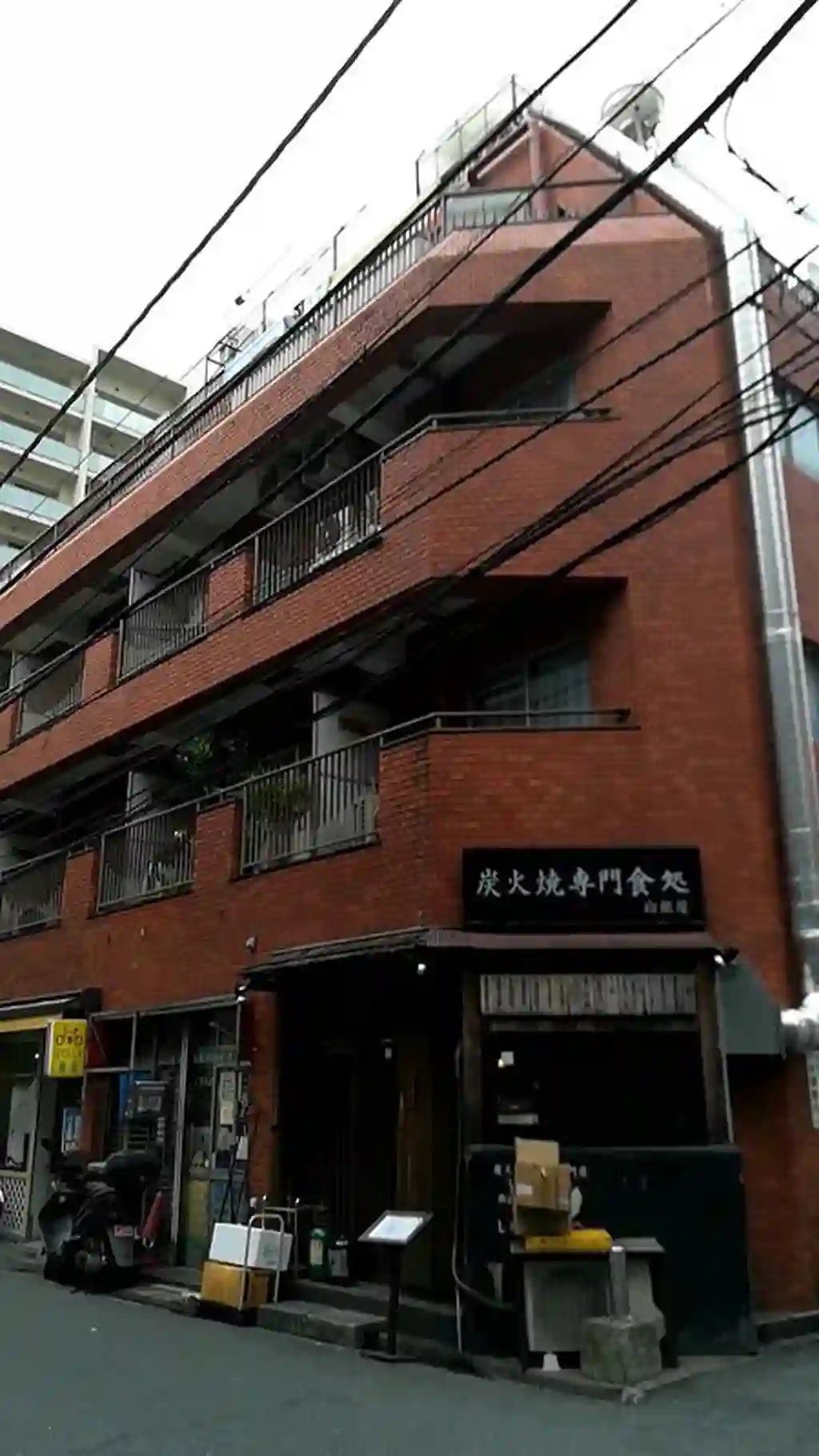 サンローゼ新宿 外観