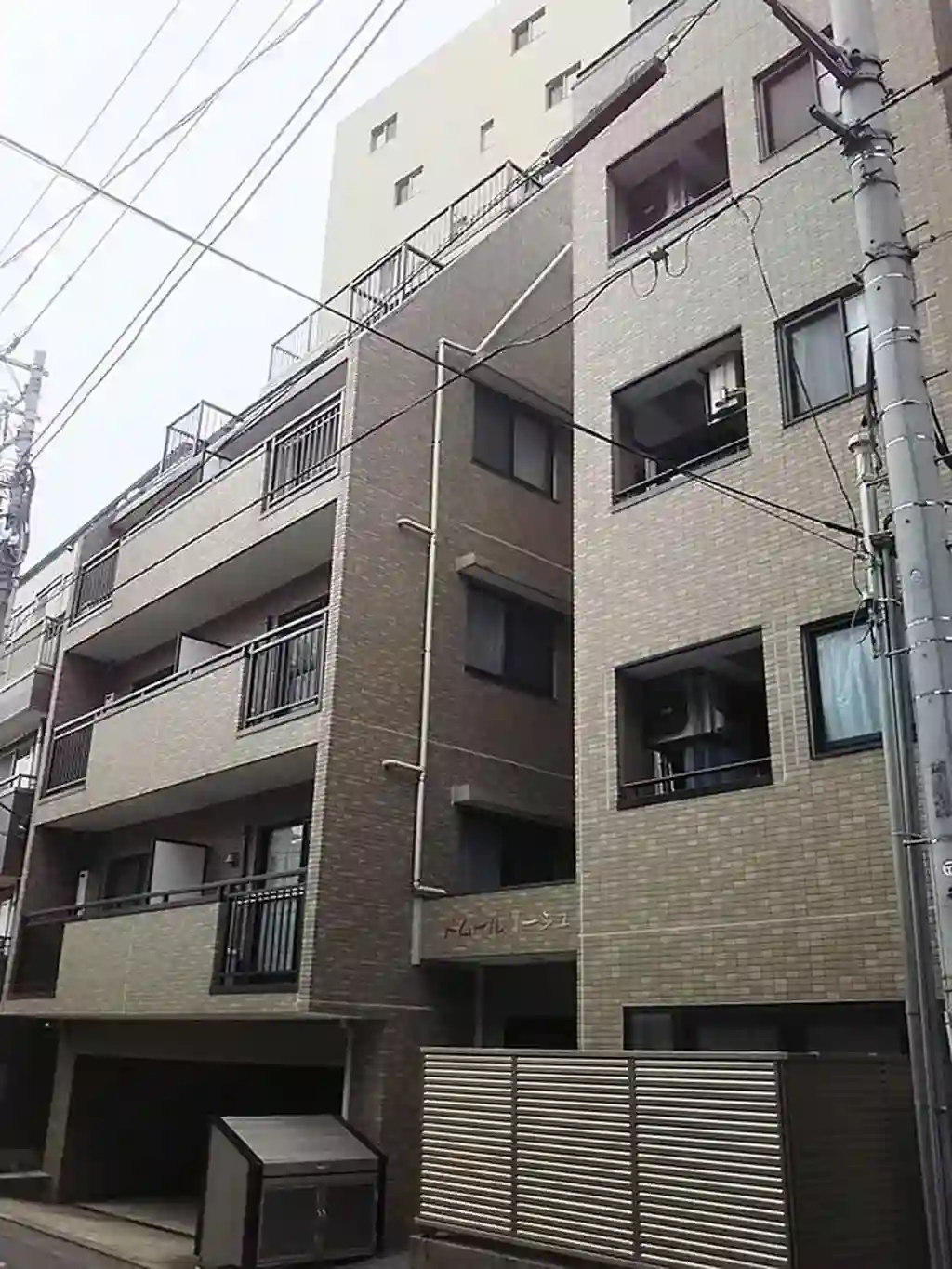ドムールリーシュ 外観