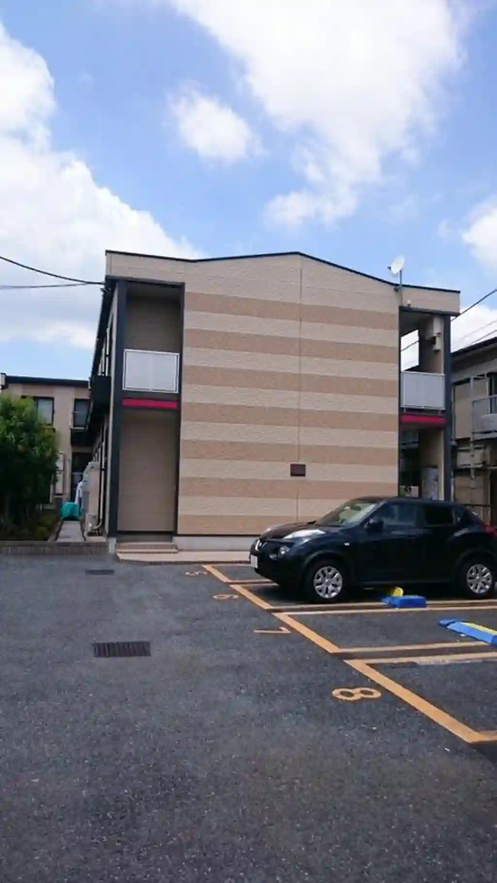 レオパレスNAKATA B 外観