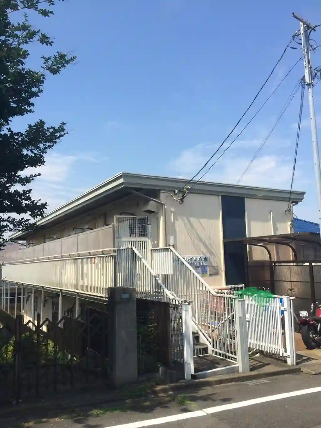 シルクハイツ八木 外観