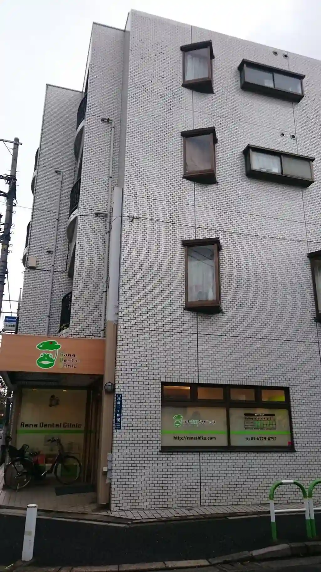 ホワイトローズ 外観