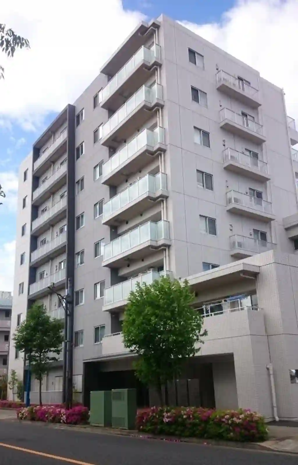 BELISTA府中 外観