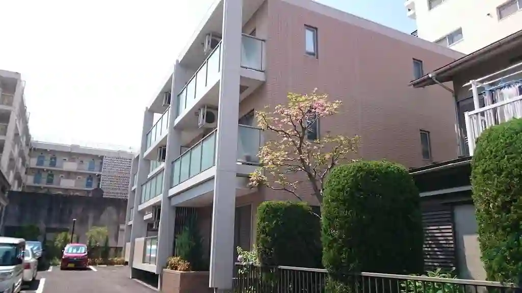 エルミタージュ 外観