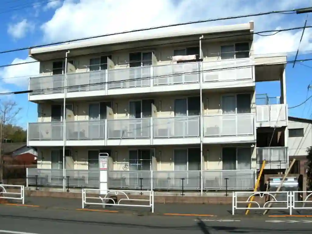 レオパレスすゞの木 外観