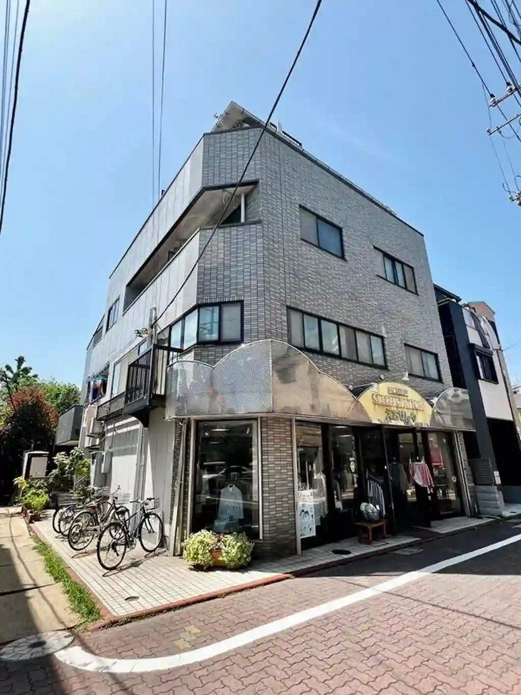 エムズアレー 外観