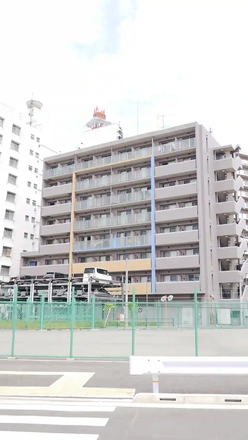 ラグザス立川 外観