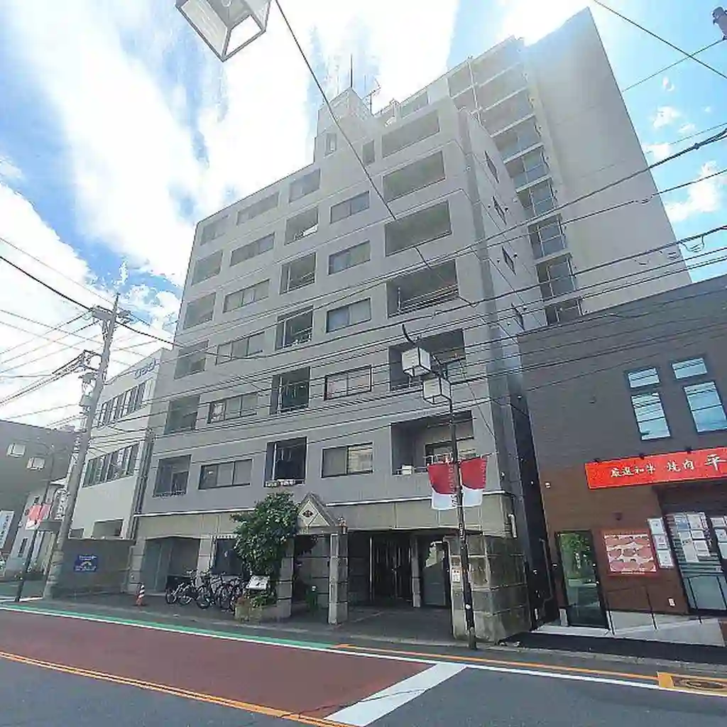 ラトゥール越一 外観
