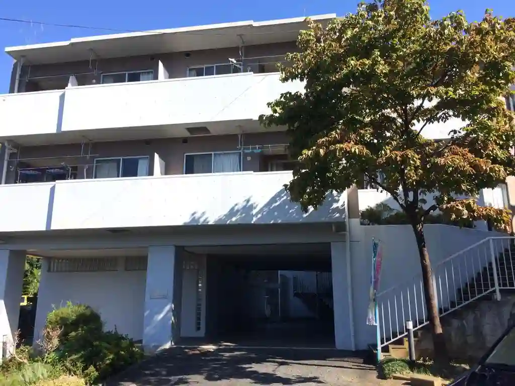ファミーユ桜ヶ丘 外観