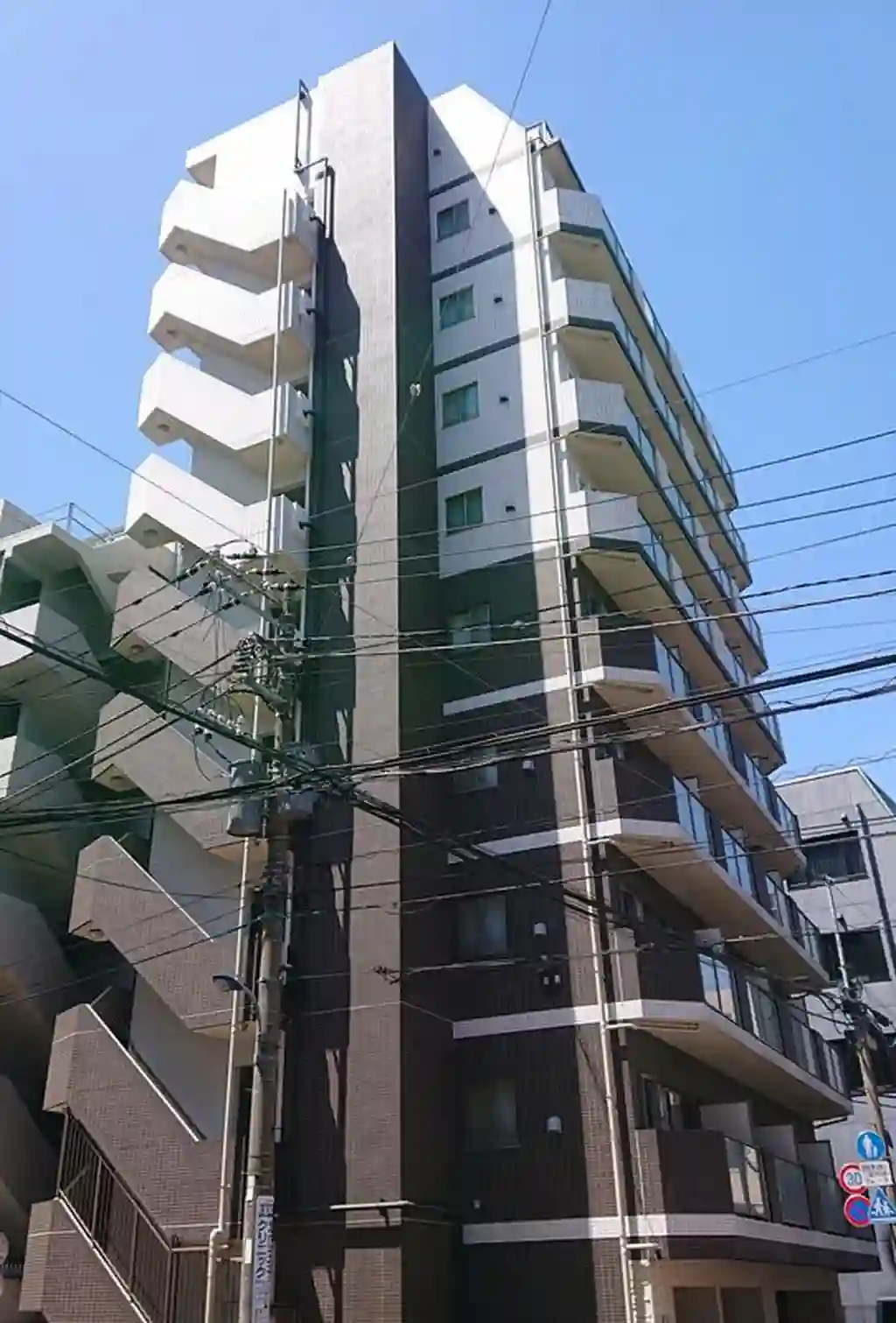 グランヴァン王子駅前 外観