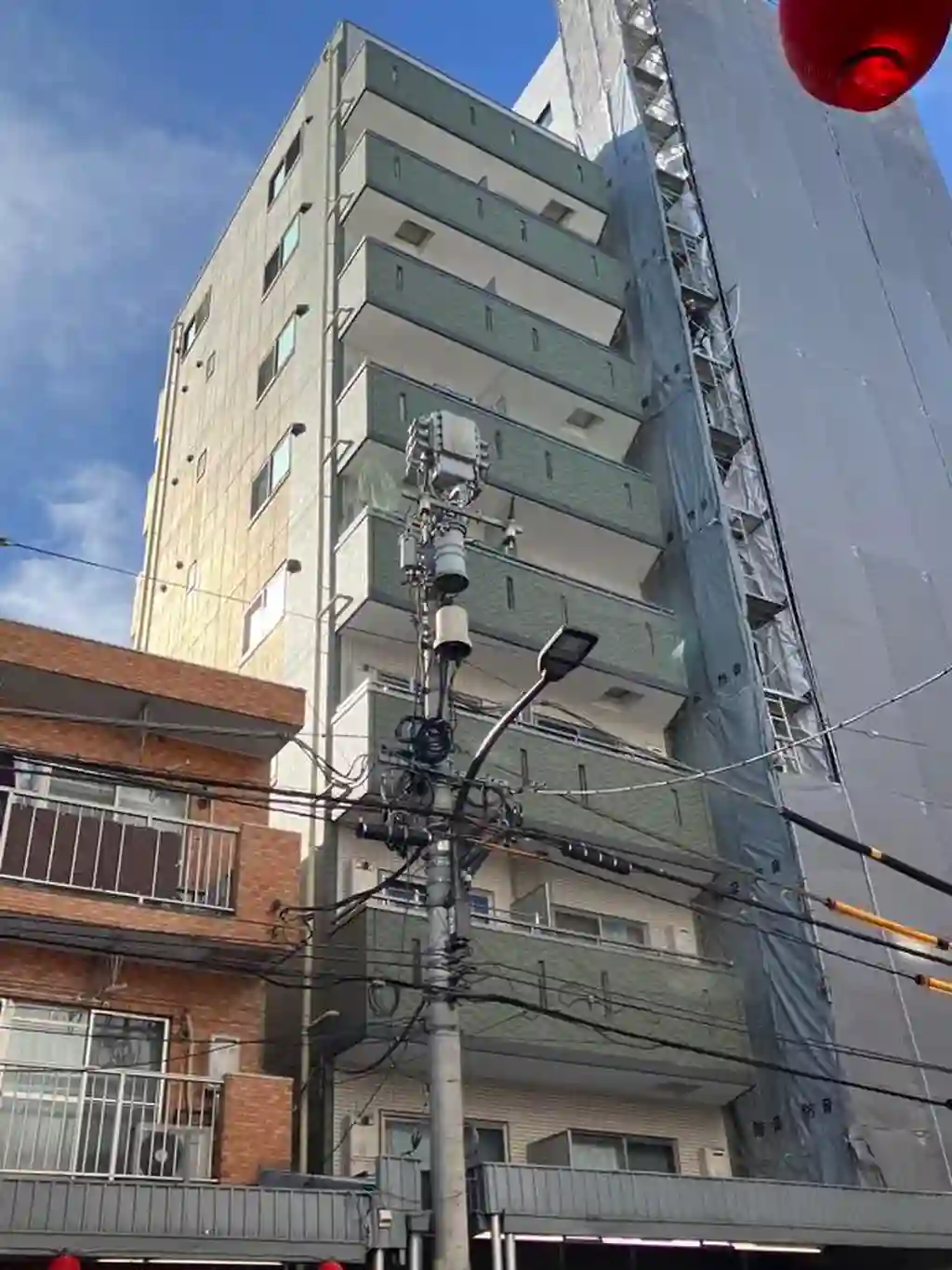 ペアパレス鍋横 外観