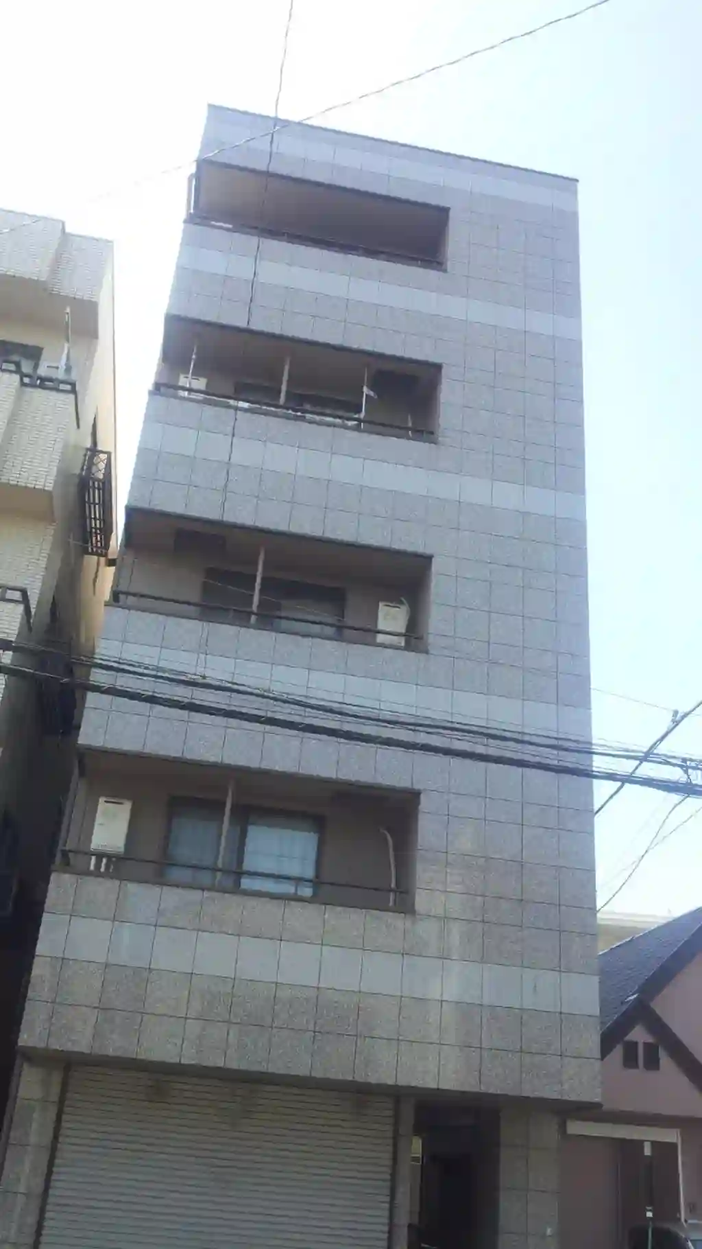 フィールドイン 外観
