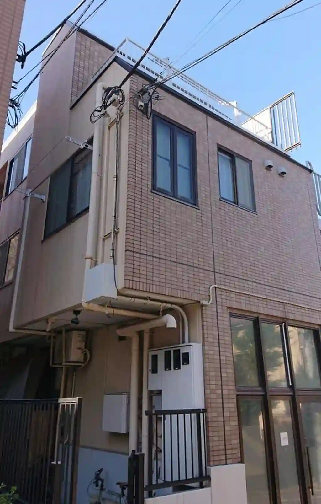 アーネス池袋 外観