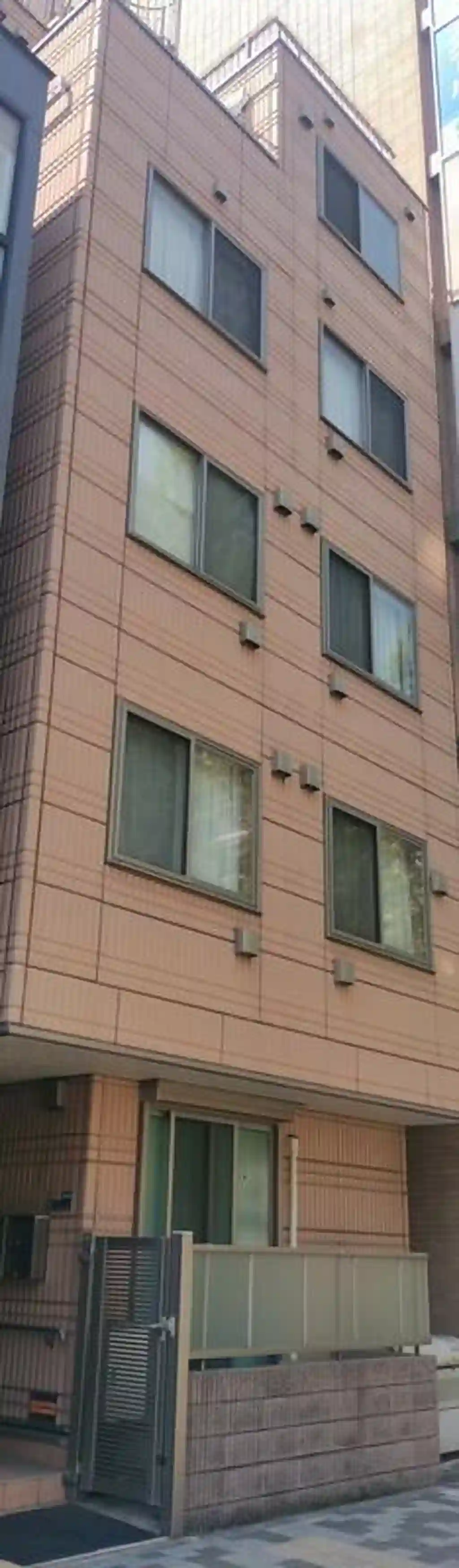 ペントス神田五軒町 外観