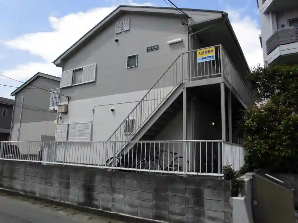 メゾンプリムラ 外観
