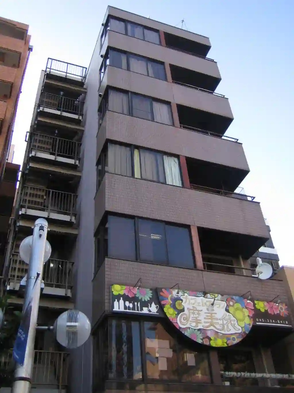 黒田救命堂ビル 外観