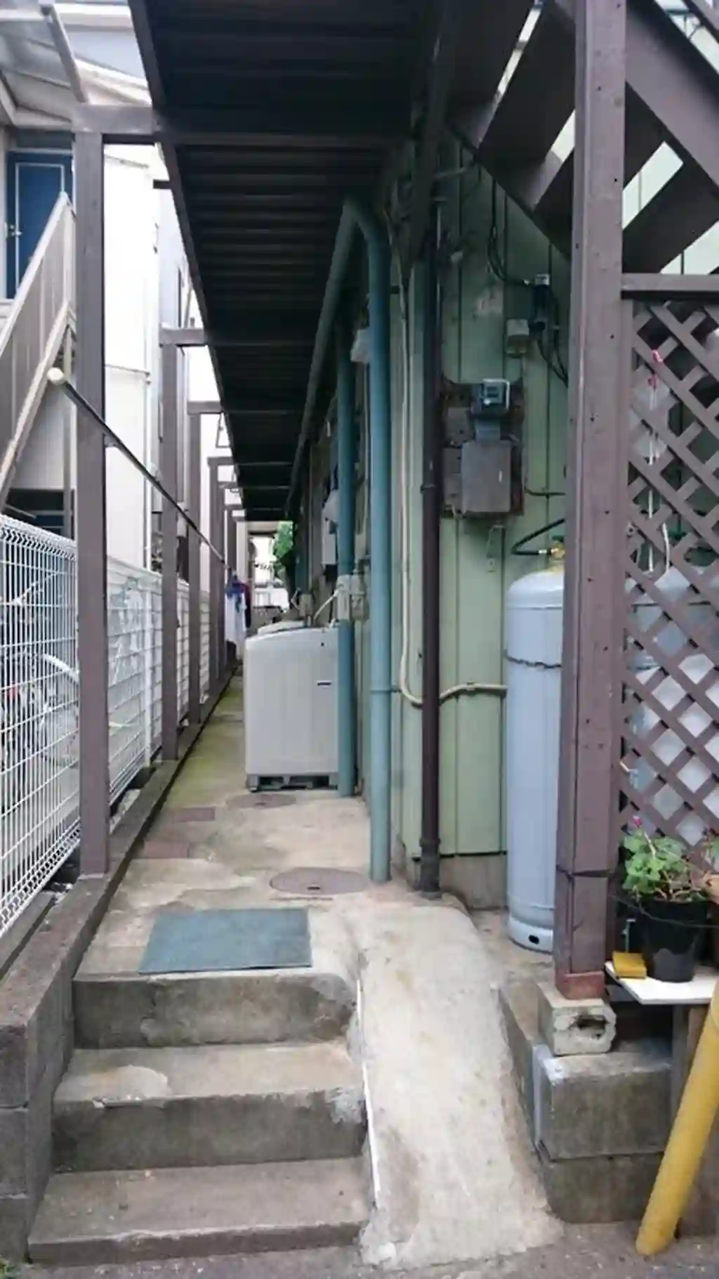 鶴見荘 外観