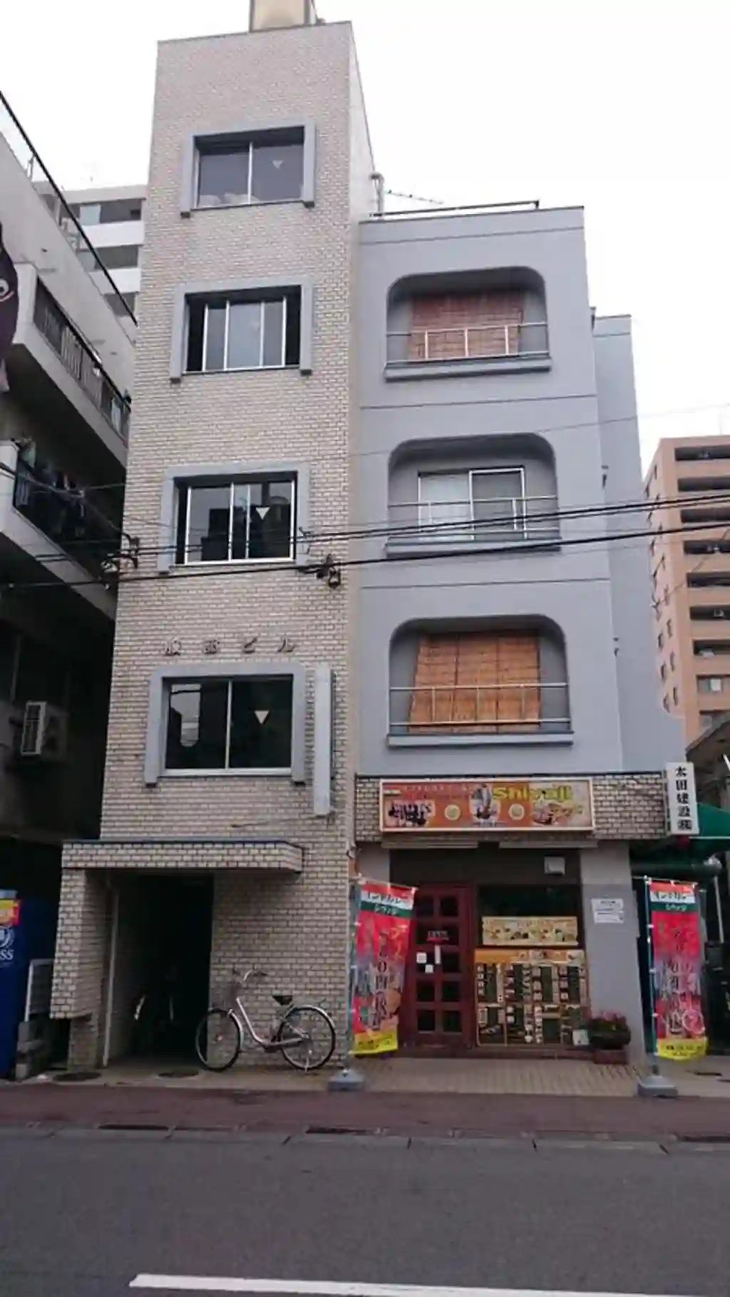 服部ビル 外観