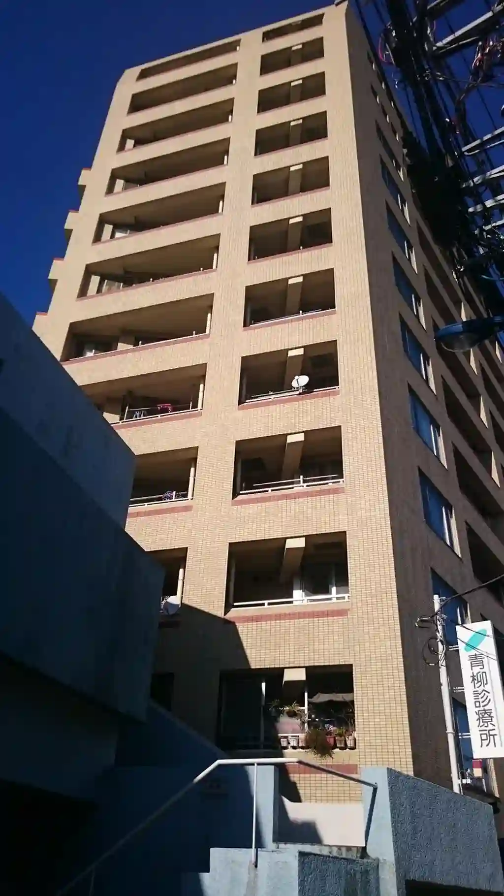 ヴェルビュ十条壱番館 外観