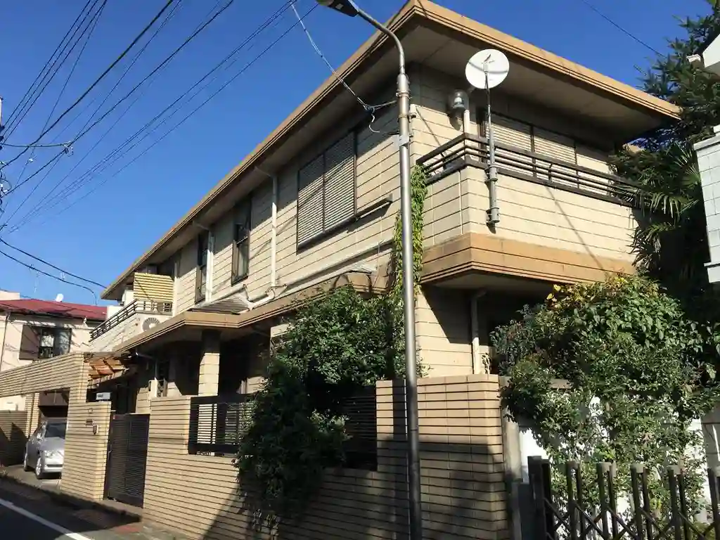 フラットアイリス 外観