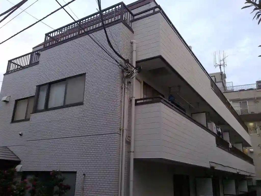 ホワイトコア 外観