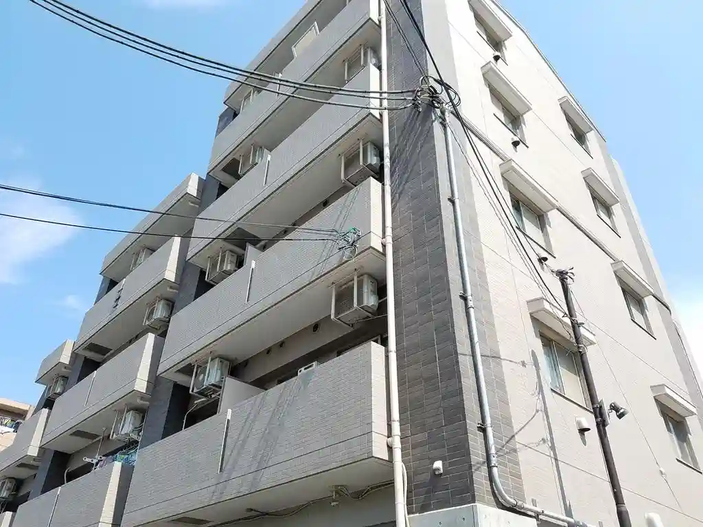 ロイヤルアクアガーデン 外観