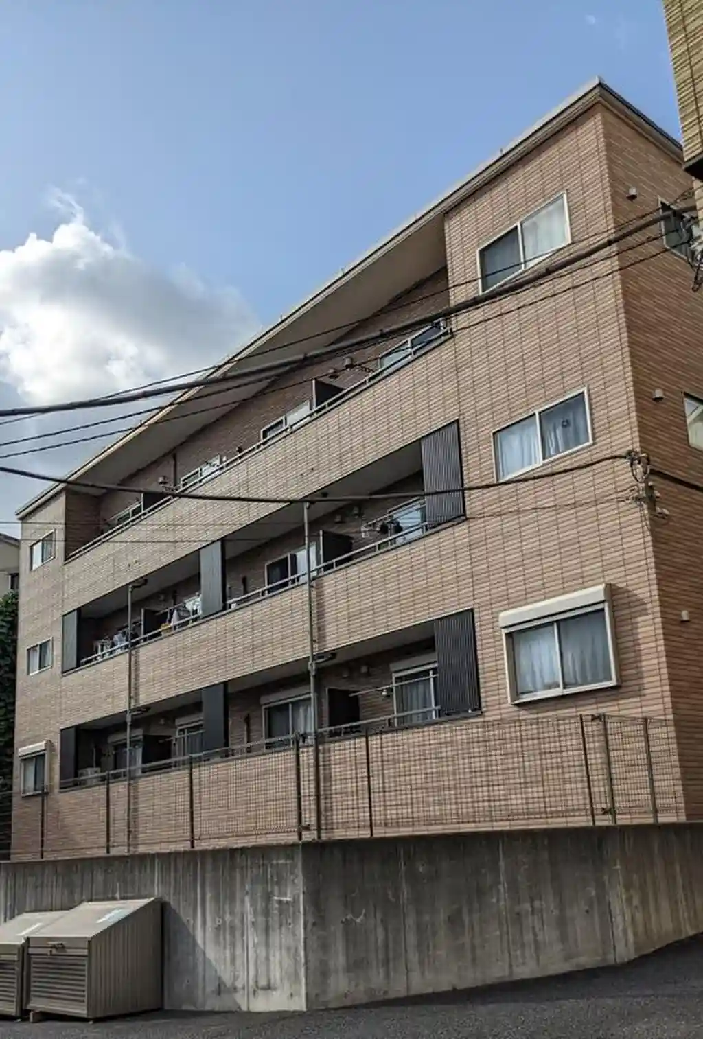 エスポワール泉弐番館 外観