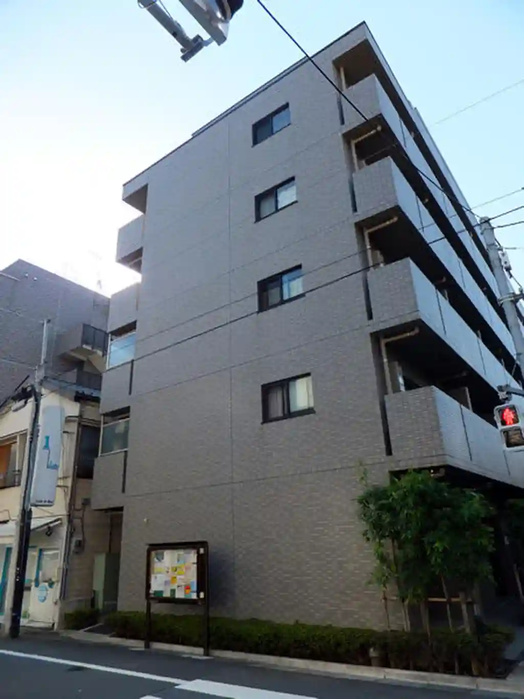 ルーブル新宿水道町 外観