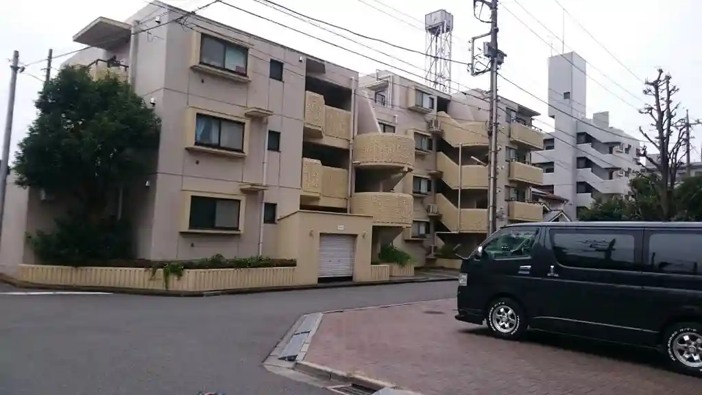 ブルジョン8 外観