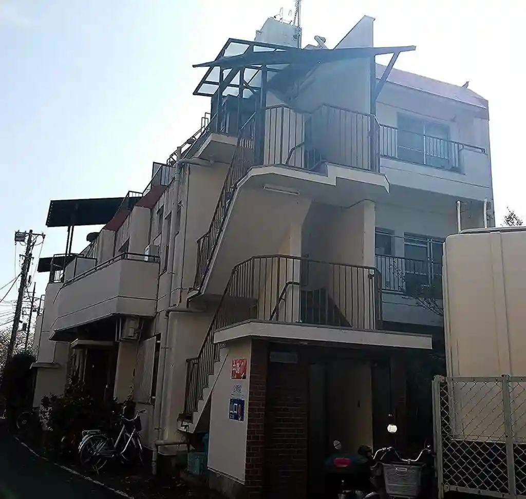 スリーエース調布 外観