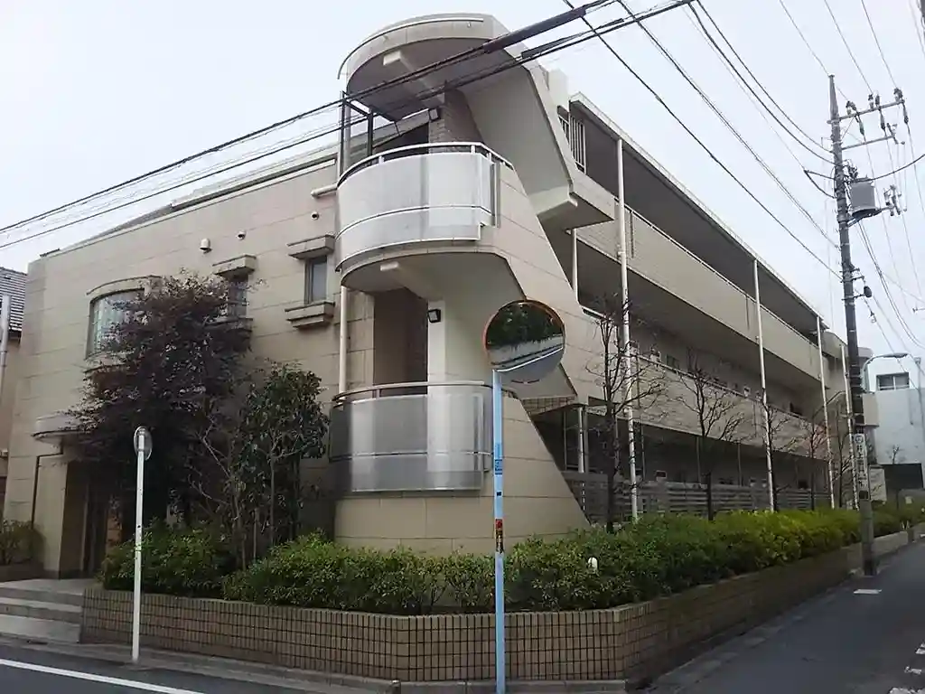 第10プラムハイツ 外観