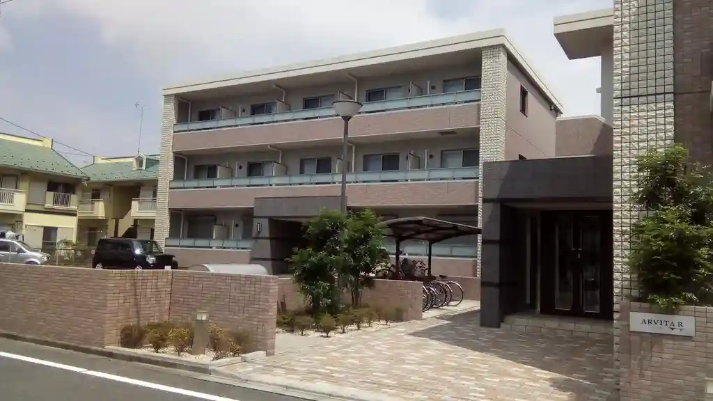 アルビータ・L 外観