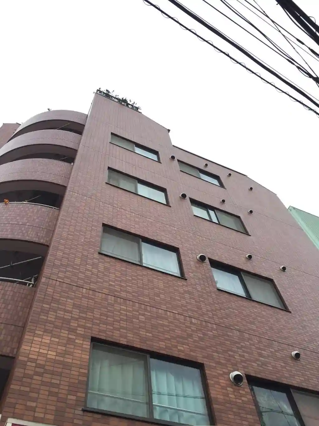 リバーアイ 外観