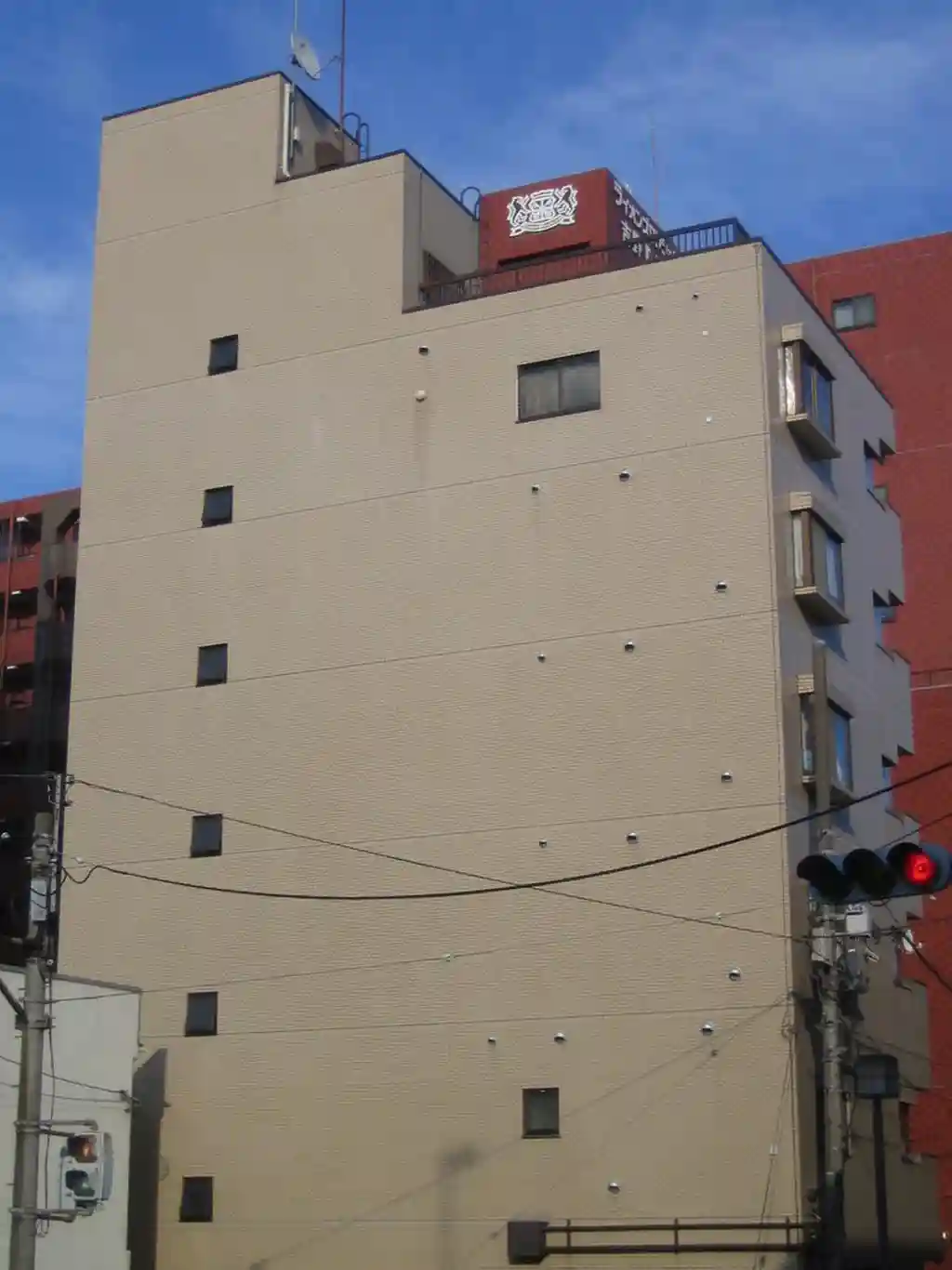 三進ビル 外観