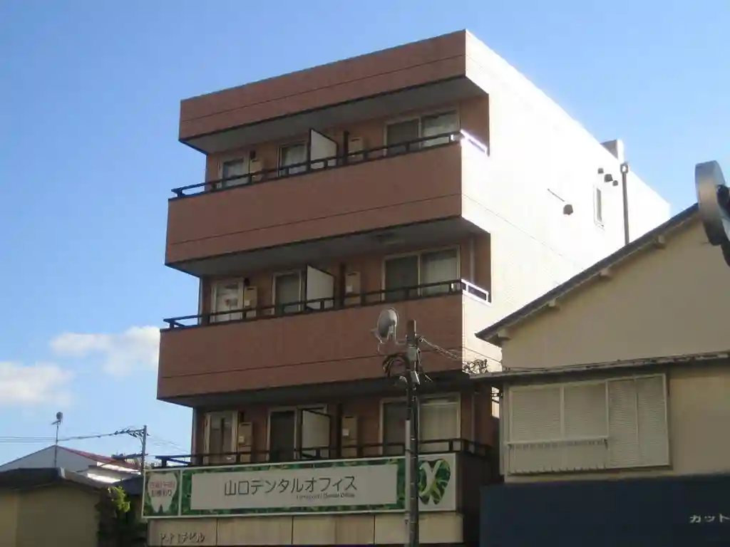 ヤオミチビル 外観