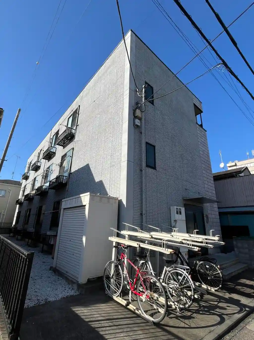 アンプルールフェールアミーII 外観