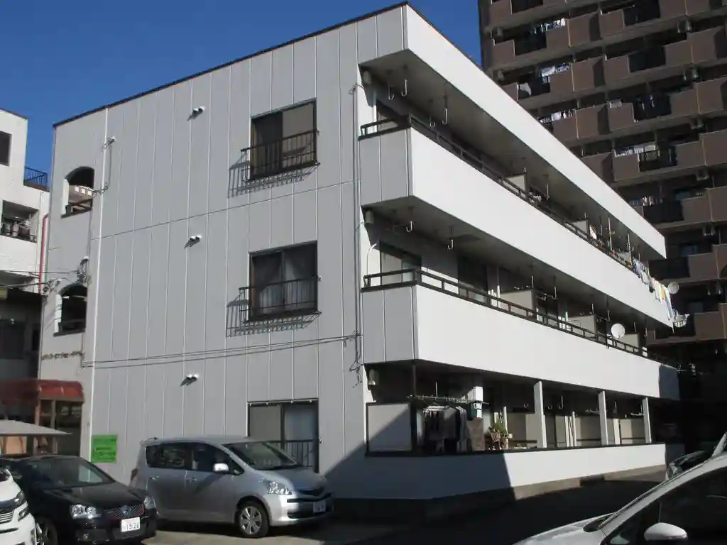 ホワイトマンションタナカ 外観