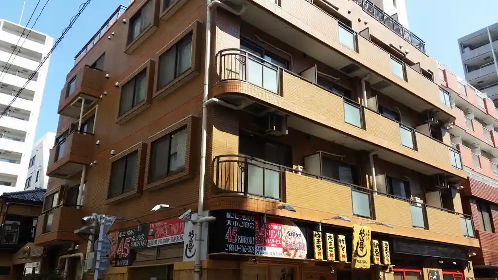 なあ・ま成岩 外観