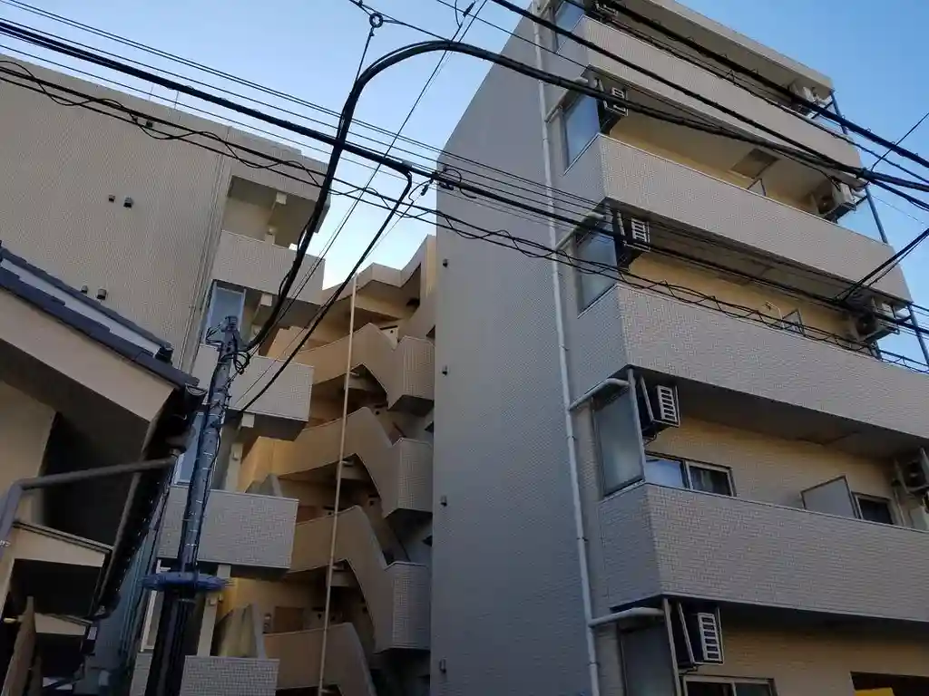 VIVRE横浜白楽壱番館 外観