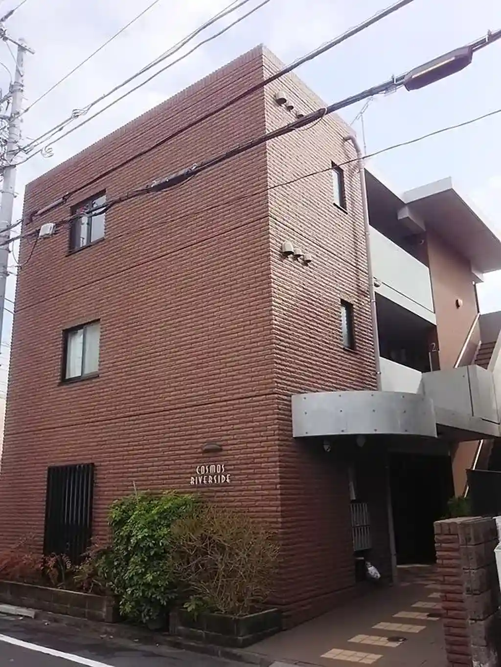コスモスリバーサイド 外観