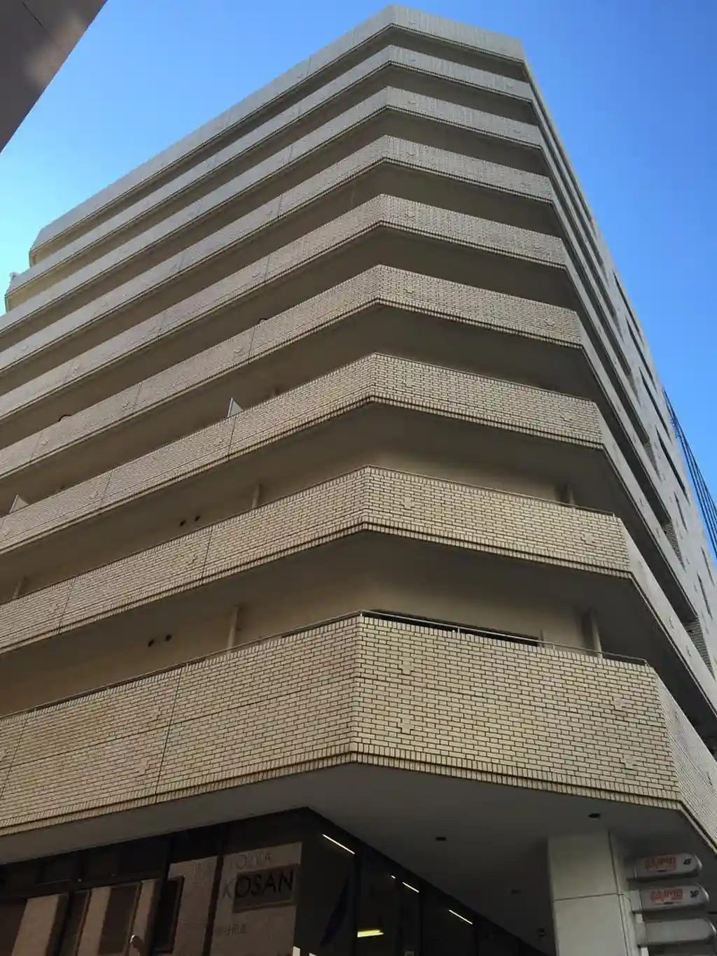 YKB新宿御苑 外観