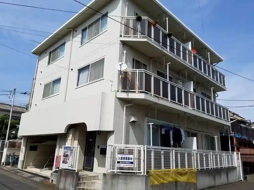 第7秦ハイツ 外観