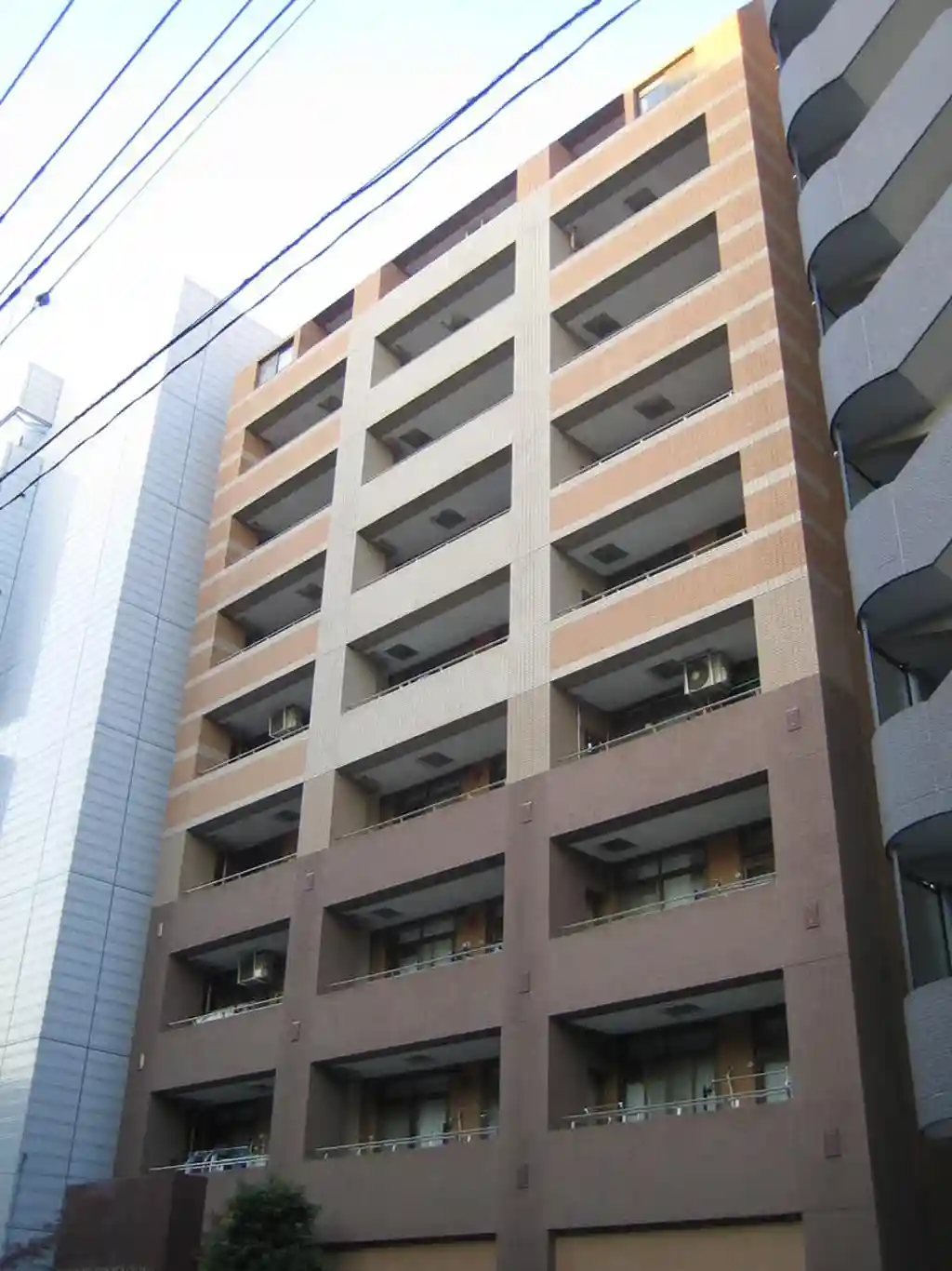 プラウディア新横浜 外観