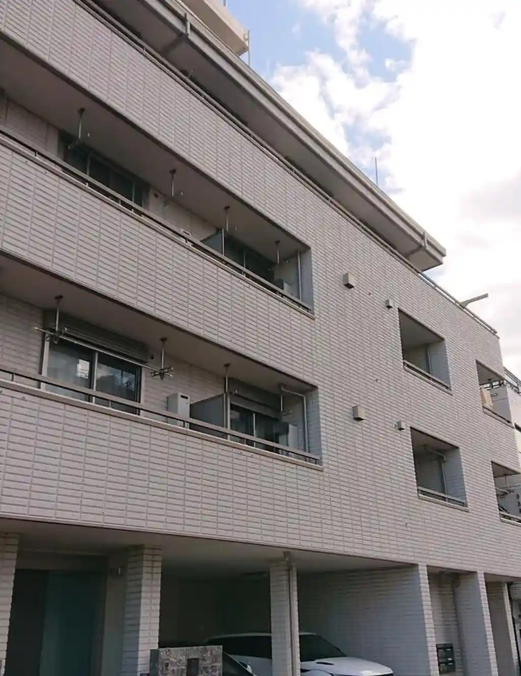 セレクション山手 外観