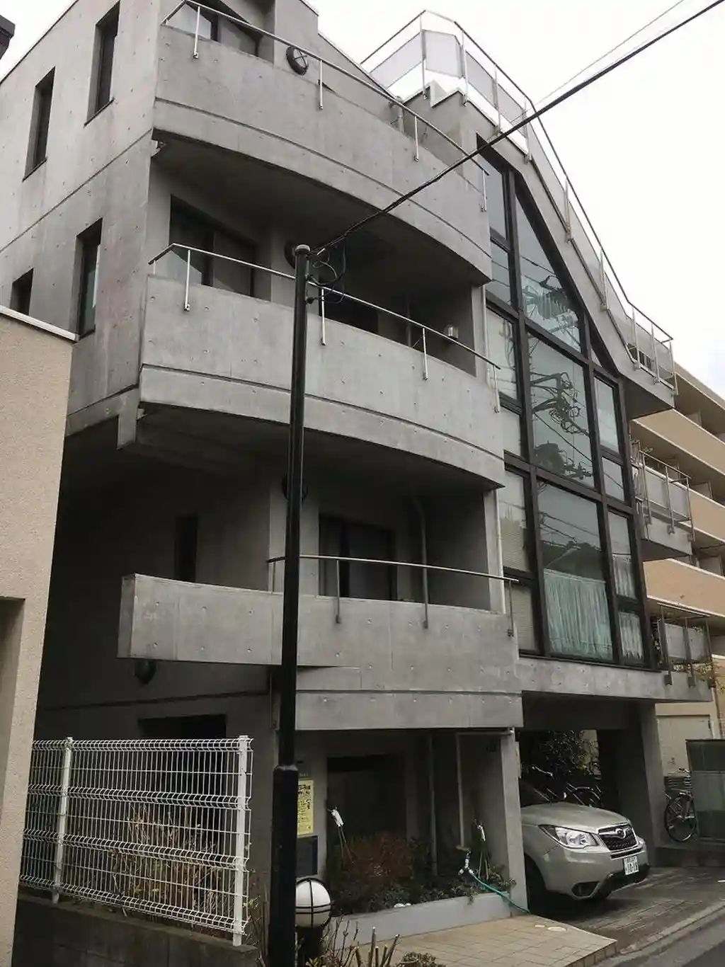 フラット三間坂 外観