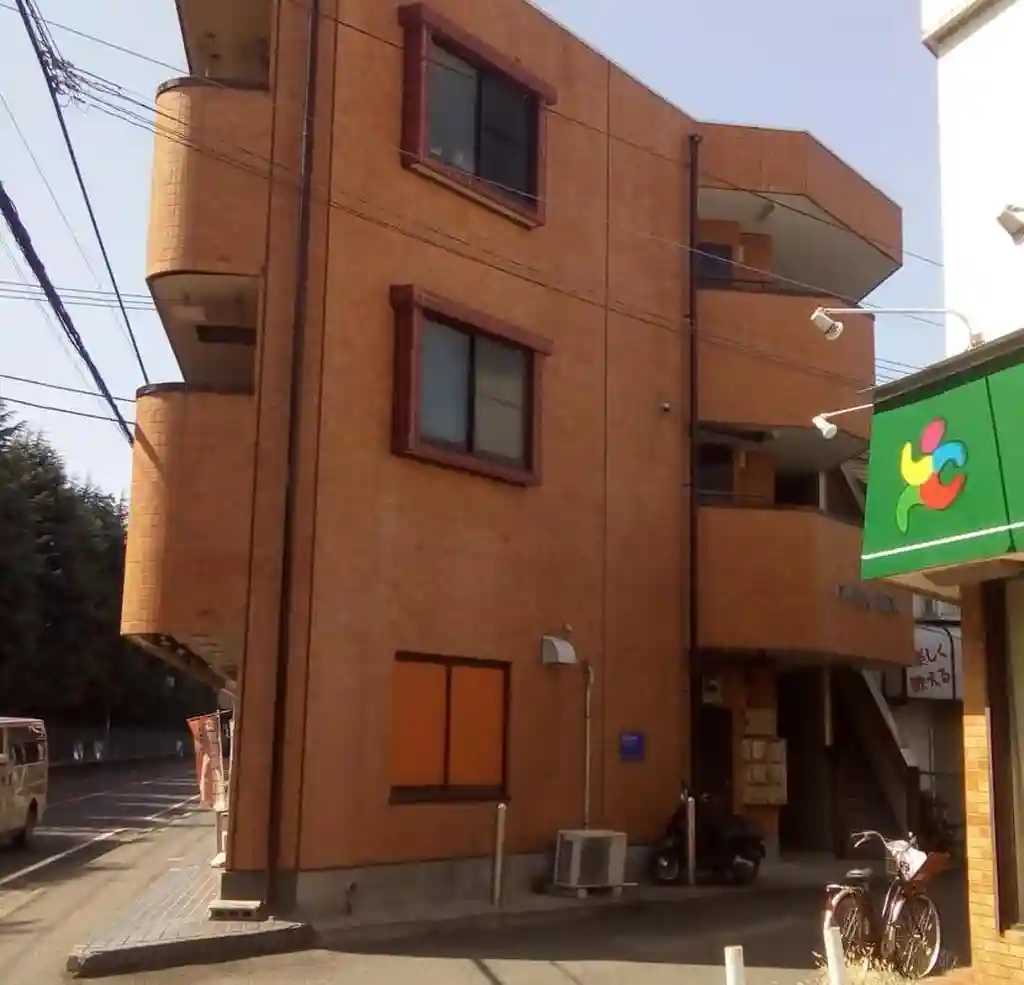 ロイヤル橋本 外観