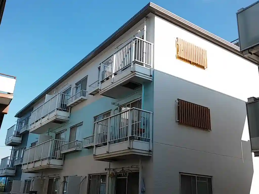 ニューカレード 外観