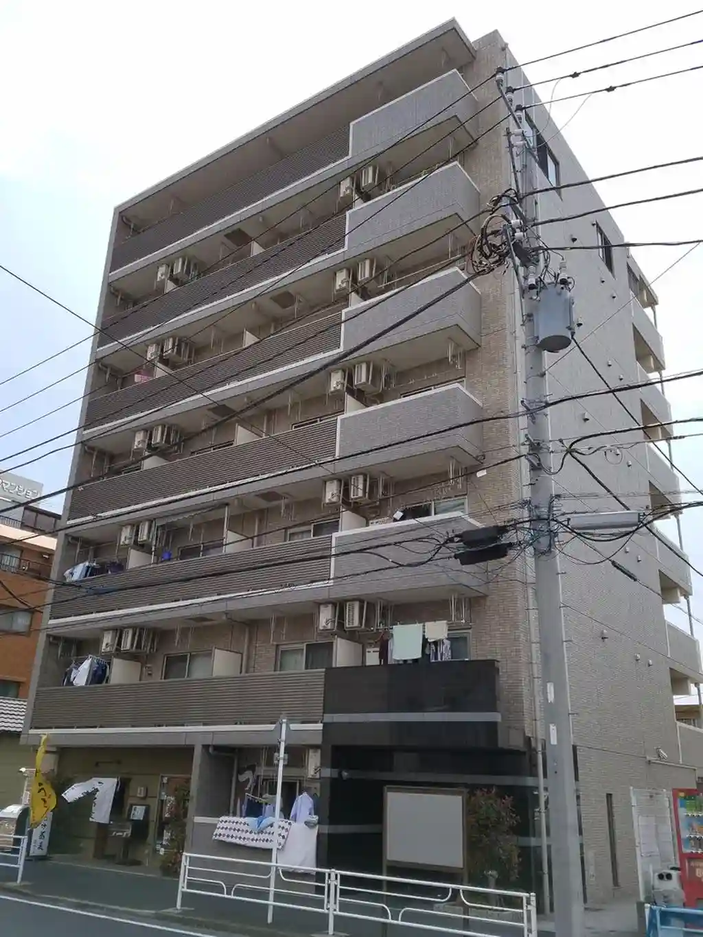 AVANZAR・FLORESTA 外観